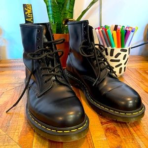 Men’s Doc Martens BLACK